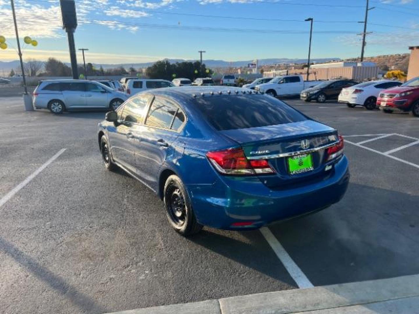 2014 Dyno Blue Pearl /Gray Honda Civic LX Sedan CVT (19XFB2F58EE) with an 1.8L L4 SOHC 16V engine, Continuously Variable Transmission transmission, located at 1865 East Red Hills Pkwy, St. George, 84770, (435) 628-0023, 37.120850, -113.543640 - We specialize in helping ALL people get the best financing available. No matter your credit score, good, bad or none we can get you an amazing rate. Had a bankruptcy, divorce, or repossessions? We give you the green light to get your credit back on the road. Low down and affordable payments that fit - Photo#4