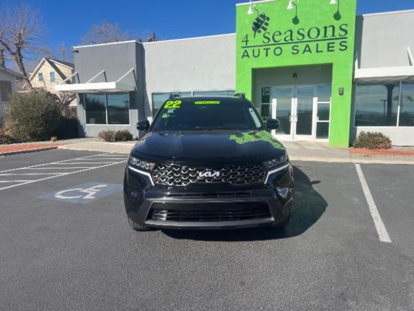 2022 Black /Black Leather Interior Kia Sorento X-Line S AWD (5XYRLDLC5NG) with an 4 CYL engine, AUTOMATIC transmission, located at 1865 East Red Hills Pkwy, St. George, 84770, (435) 628-0023, 37.120850, -113.543640 - 2022 Kia Sorento X-Line S AWD in excellent condition. Equipped with a 2.5L 4-cylinder engine for strong performance and fuel efficiency, all-wheel drive for confident handling, and the rugged X-Line trim with premium upgrades. Spacious 3-row seating comfortably fits up to 7 passengers. Features mode - Photo#1