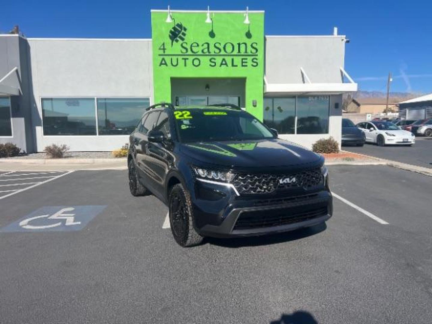 2022 Black /Black Leather Interior Kia Sorento X-Line S (5XYRLDLC5NG) with an 4 CYL engine, AUTOMATIC transmission, located at 1865 East Red Hills Pkwy, St. George, 84770, (435) 628-0023, 37.120850, -113.543640 - We specialize in helping ALL people get the best financing available. No matter your credit score, good, bad or none we can get you an amazing rate. Had a bankruptcy, divorce, or repossessions? We give you the green light to get your credit back on the road. Low down and affordable payments that fit - Photo#0