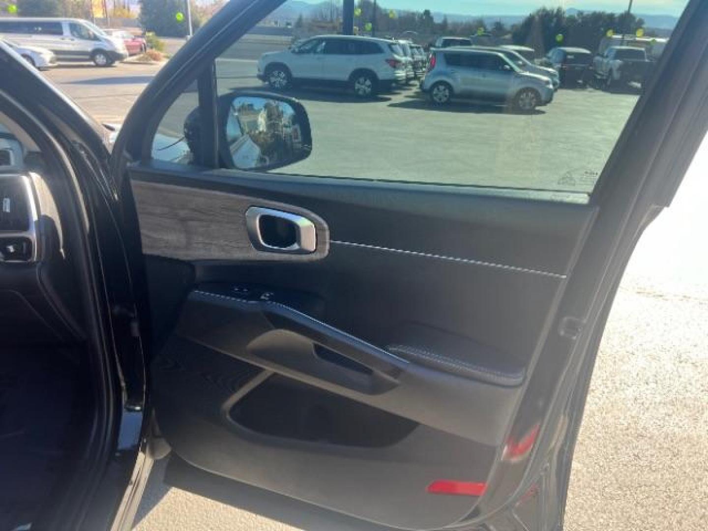 2022 Black /Black Leather Interior Kia Sorento X-Line S (5XYRLDLC5NG) with an 4 CYL engine, AUTOMATIC transmission, located at 1865 East Red Hills Pkwy, St. George, 84770, (435) 628-0023, 37.120850, -113.543640 - We specialize in helping ALL people get the best financing available. No matter your credit score, good, bad or none we can get you an amazing rate. Had a bankruptcy, divorce, or repossessions? We give you the green light to get your credit back on the road. Low down and affordable payments that fit - Photo#31