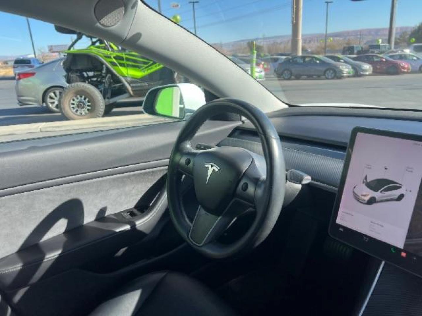 2018 White /Black Tesla Model 3 Long Range (5YJ3E1EB8JF) with an ELECTRIC engine, 1-Speed Automatic transmission, located at 1865 East Red Hills Pkwy, St. George, 84770, (435) 628-0023, 37.120850, -113.543640 - Take additional $4k with the EV TAX REBATE. We are setup with IRS to file the rebate directly. Take off price of car, use as down payment or take cashback. Excellent AWD, Long Range, 300 miles on full charge, ugraded computer for FSD ready. Battery and motor warranty up to 120k miles. Call or te - Photo#29