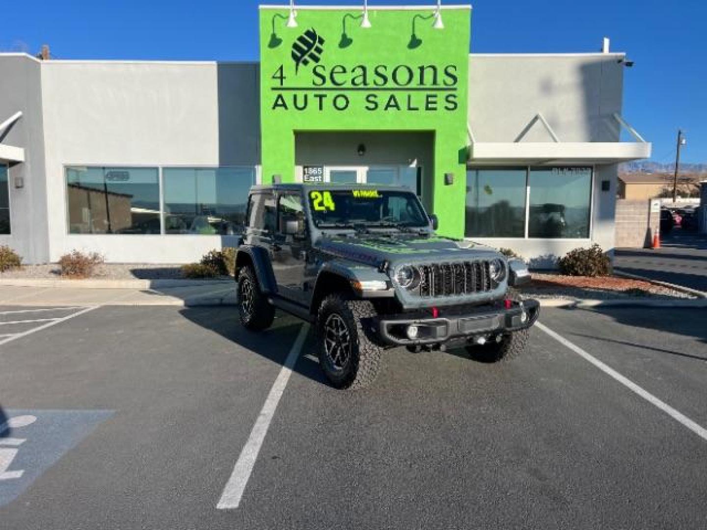 2024 Anvil Clear Coat /Black Jeep Wrangler Rubicon (1C4PJXCG6RW) with an 3.6L V6 DOHC 24V engine, 6-Speed Manual transmission, located at 1865 East Red Hills Pkwy, St. George, 84770, (435) 628-0023, 37.120850, -113.543640 - Beautiful near new, rare 2Dr RUBICON X, With flat tow hitch installed. Leather, heated seats, Loaded! Quick Order Package 24Y Rubicon X - Photo#0