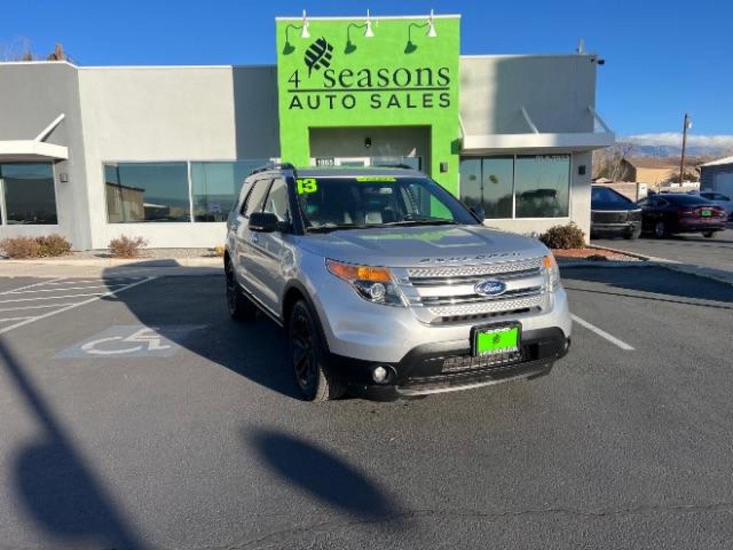 2013 Ingot Silver Metallic /Charcoal Black Leather Interior Ford Explorer XLT FWD (1FM5K7D86DG) with an 3.5L V6 DOHC 24V engine, 6-Speed Automatic transmission, located at 1865 East Red Hills Pkwy, St. George, 84770, (435) 628-0023, 37.120850, -113.543640 - Photo#0