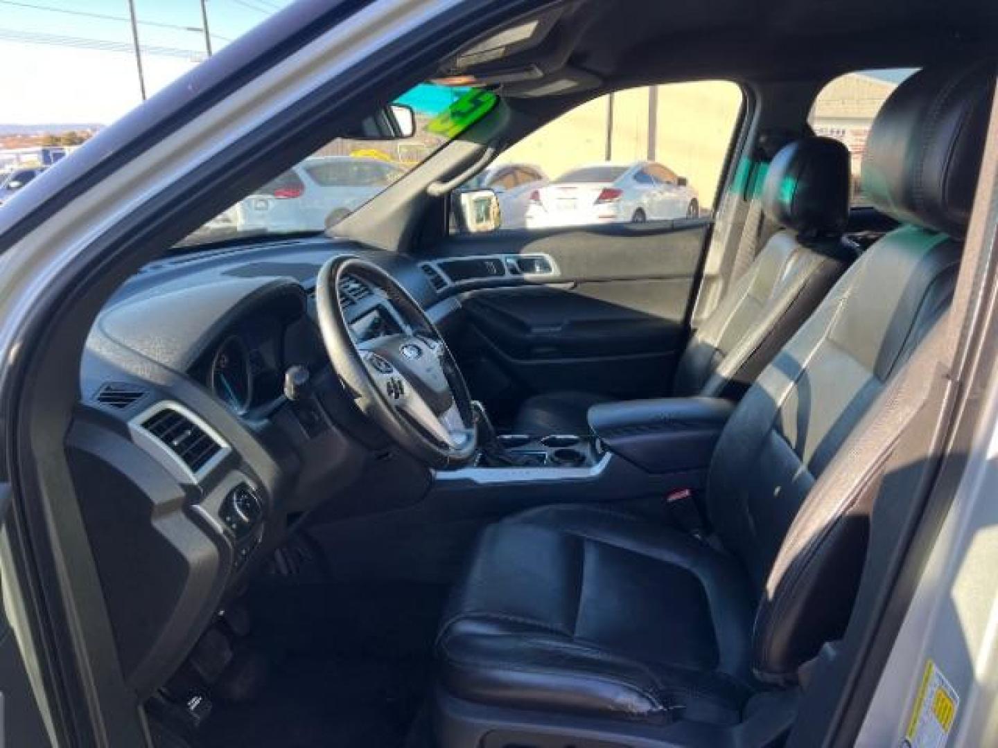 2013 Ingot Silver Metallic /Charcoal Black Leather Interior Ford Explorer XLT FWD (1FM5K7D86DG) with an 3.5L V6 DOHC 24V engine, 6-Speed Automatic transmission, located at 1865 East Red Hills Pkwy, St. George, 84770, (435) 628-0023, 37.120850, -113.543640 - Photo#14