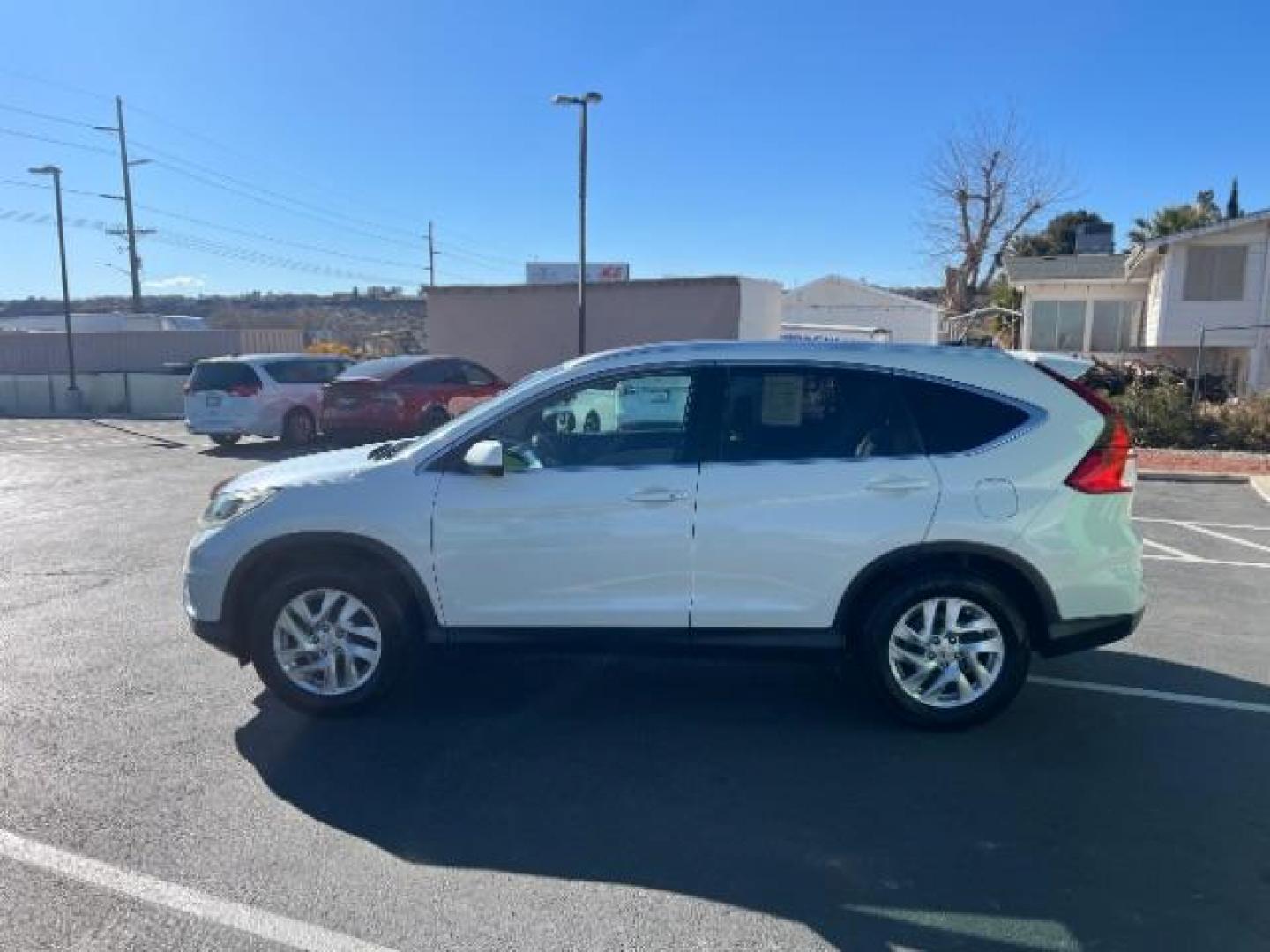 2015 WHITE /BLACK HONDA CR-V EX-L EX-L (5J6RM4H77FL) with an 4 CYL engine, AUTOMATIC transmission, located at 1865 East Red Hills Pkwy, St. George, 84770, (435) 628-0023, 37.120850, -113.543640 - We specialize in helping ALL people get the best financing available. No matter your credit score, good, bad or none we can get you an amazing rate. Had a bankruptcy, divorce, or repossessions? We give you the green light to get your credit back on the road. Low down and affordable payments that fit - Photo#3