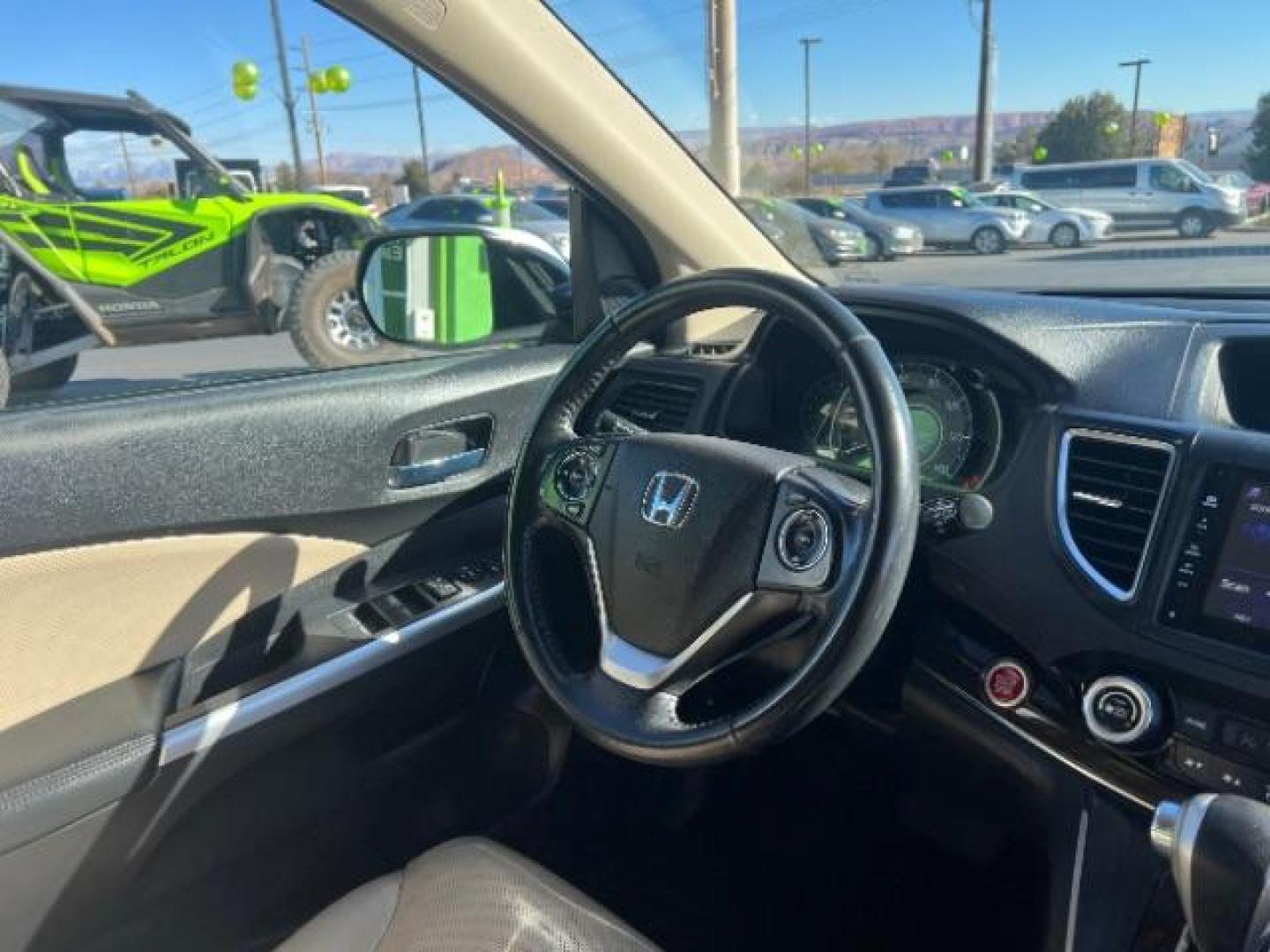 2015 WHITE /BLACK HONDA CR-V EX-L EX-L (5J6RM4H77FL) with an 4 CYL engine, AUTOMATIC transmission, located at 1865 East Red Hills Pkwy, St. George, 84770, (435) 628-0023, 37.120850, -113.543640 - We specialize in helping ALL people get the best financing available. No matter your credit score, good, bad or none we can get you an amazing rate. Had a bankruptcy, divorce, or repossessions? We give you the green light to get your credit back on the road. Low down and affordable payments that fit - Photo#31