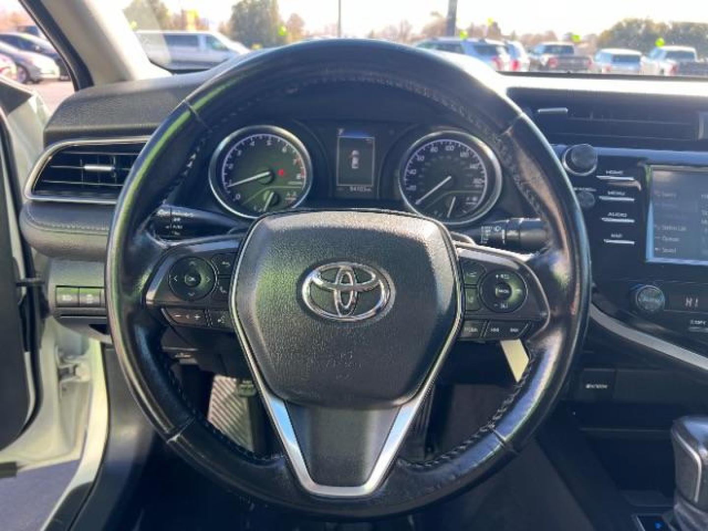 2020 White /Black Leather Interior Toyota Camry SE (4T1G11AK9LU) with an 2.5L L4 DOHC 16V engine, 8-Speed Automatic transmission, located at 1865 East Red Hills Pkwy, St. George, 84770, (435) 628-0023, 37.120850, -113.543640 - Photo#16