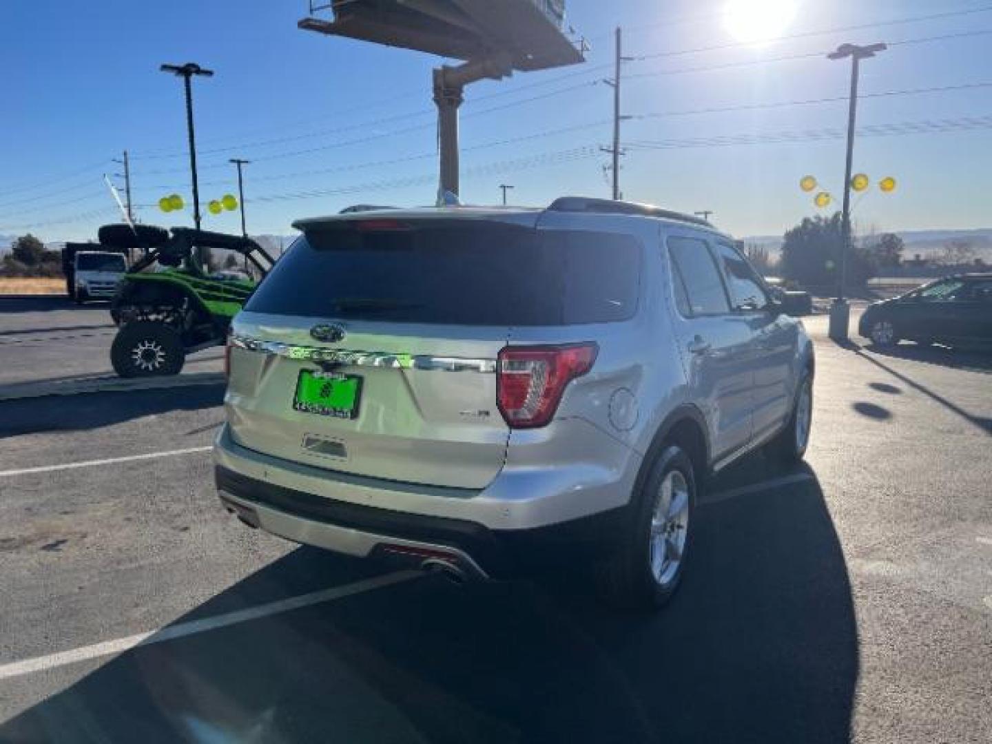 2016 Ingot Silver /Ebony Black, cloth Ford Explorer XLT 4WD (1FM5K8D85GG) with an 3.5L V6 DOHC 24V engine, 6-Speed Automatic transmission, located at 1865 East Red Hills Pkwy, St. George, 84770, (435) 628-0023, 37.120850, -113.543640 - We specialize in helping ALL people get the best financing available. No matter your credit score, good, bad or none we can get you an amazing rate. Had a bankruptcy, divorce, or repossessions? We give you the green light to get your credit back on the road. Low down and affordable payments that fit - Photo#6