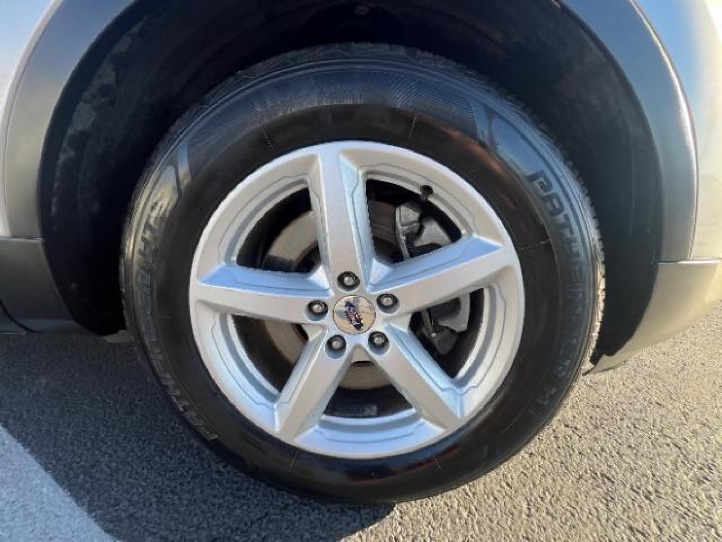 2016 Ingot Silver /Ebony Black, cloth Ford Explorer XLT 4WD (1FM5K8D85GG) with an 3.5L V6 DOHC 24V engine, 6-Speed Automatic transmission, located at 1865 East Red Hills Pkwy, St. George, 84770, (435) 628-0023, 37.120850, -113.543640 - We specialize in helping ALL people get the best financing available. No matter your credit score, good, bad or none we can get you an amazing rate. Had a bankruptcy, divorce, or repossessions? We give you the green light to get your credit back on the road. Low down and affordable payments that fit - Photo#10