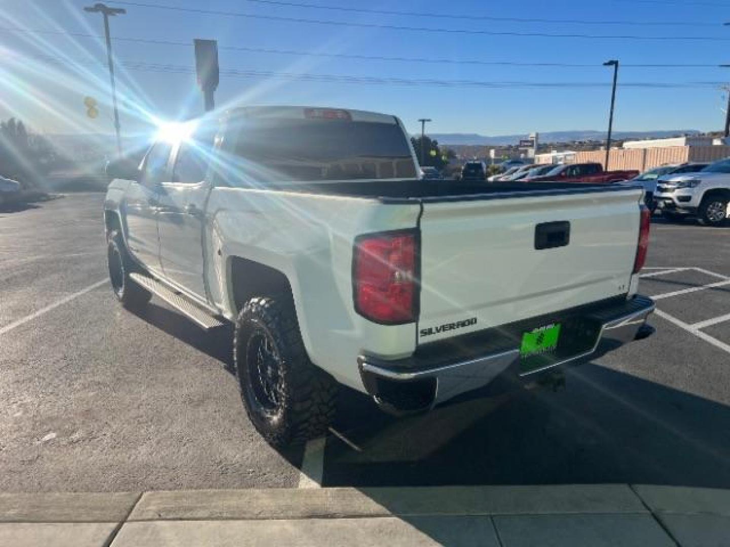 2015 Summit White /Dark Ash Seats w/Jet Black Interior Accents, cloth Chevrolet Silverado 1500 LT Crew Cab 2WD (3GCPCREC3FG) with an 5.3L V8 OHV 16V engine, 6-Speed Automatic transmission, located at 1865 East Red Hills Pkwy, St. George, 84770, (435) 628-0023, 37.120850, -113.543640 - We specialize in helping ALL people get the best financing available. No matter your credit score, good, bad or none we can get you an amazing rate. Had a bankruptcy, divorce, or repossessions? We give you the green light to get your credit back on the road. Low down and affordable payments that fit - Photo#4