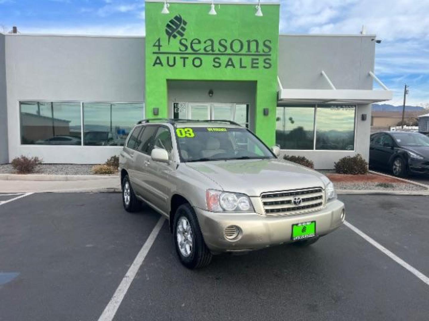 2003 Vintage Gold Metallic /Ivory Cloth Interior Trim Toyota Highlander V6 2WD (JTEGF21A830) with an 3.0L V6 DOHC 24V engine, 4-Speed Automatic transmission, located at 1865 East Red Hills Pkwy, St. George, 84770, (435) 628-0023, 37.120850, -113.543640 - We specialize in helping ALL people get the best financing available. No matter your credit score, good, bad or none we can get you an amazing rate. Had a bankruptcy, divorce, or repossessions? We give you the green light to get your credit back on the road. Low down and affordable payments that fit - Photo#0