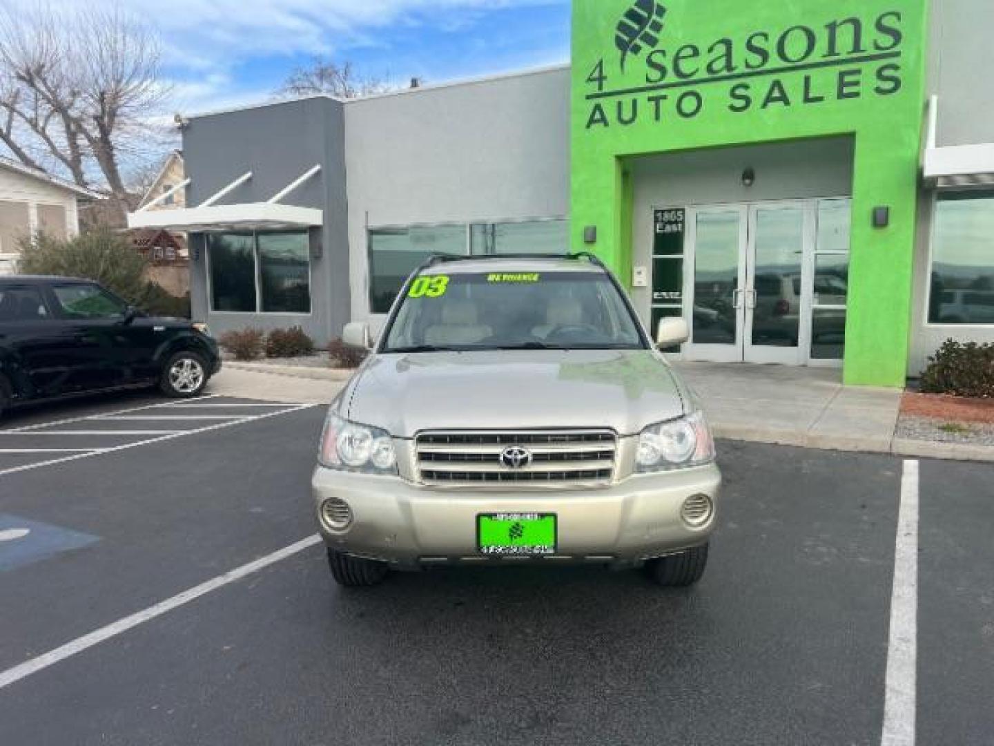 2003 Vintage Gold Metallic /Ivory Cloth Interior Trim Toyota Highlander V6 2WD (JTEGF21A830) with an 3.0L V6 DOHC 24V engine, 4-Speed Automatic transmission, located at 1865 East Red Hills Pkwy, St. George, 84770, (435) 628-0023, 37.120850, -113.543640 - We specialize in helping ALL people get the best financing available. No matter your credit score, good, bad or none we can get you an amazing rate. Had a bankruptcy, divorce, or repossessions? We give you the green light to get your credit back on the road. Low down and affordable payments that fit - Photo#1