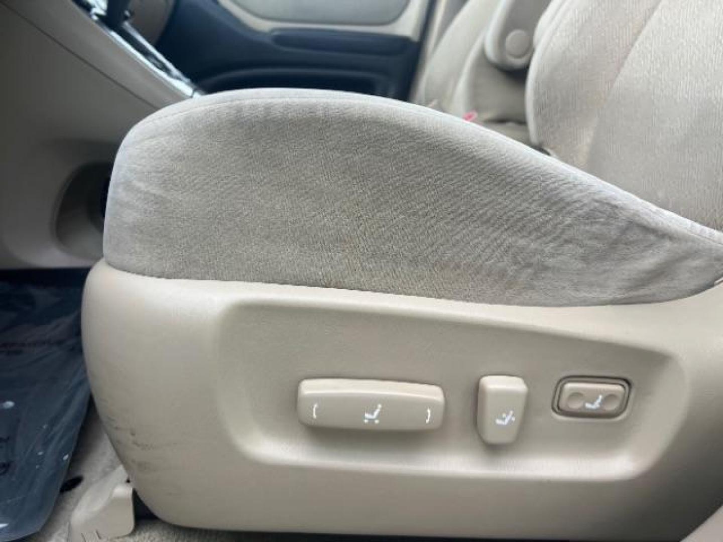 2003 Vintage Gold Metallic /Ivory Cloth Interior Trim Toyota Highlander V6 2WD (JTEGF21A830) with an 3.0L V6 DOHC 24V engine, 4-Speed Automatic transmission, located at 1865 East Red Hills Pkwy, St. George, 84770, (435) 628-0023, 37.120850, -113.543640 - We specialize in helping ALL people get the best financing available. No matter your credit score, good, bad or none we can get you an amazing rate. Had a bankruptcy, divorce, or repossessions? We give you the green light to get your credit back on the road. Low down and affordable payments that fit - Photo#13