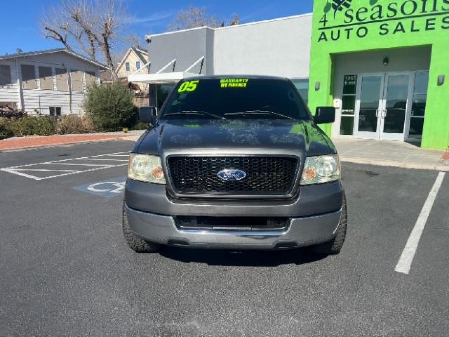 2005 Dark Shadow Gray Clearcoat Metallic /Dark Flint Ford F-150 XLT (1FTRW12W05F) with an Triton 4.6L V-8 regular unleaded engine, AUTOMATIC transmission, located at 1865 East Red Hills Pkwy, St. George, 84770, (435) 628-0023, 37.120850, -113.543640 - We specialize in helping ALL people get the best financing available. No matter your credit score, good, bad or none we can get you an amazing rate. Had a bankruptcy, divorce, or repossessions? We give you the green light to get your credit back on the road. Low down and affordable payments that fit - Photo#1