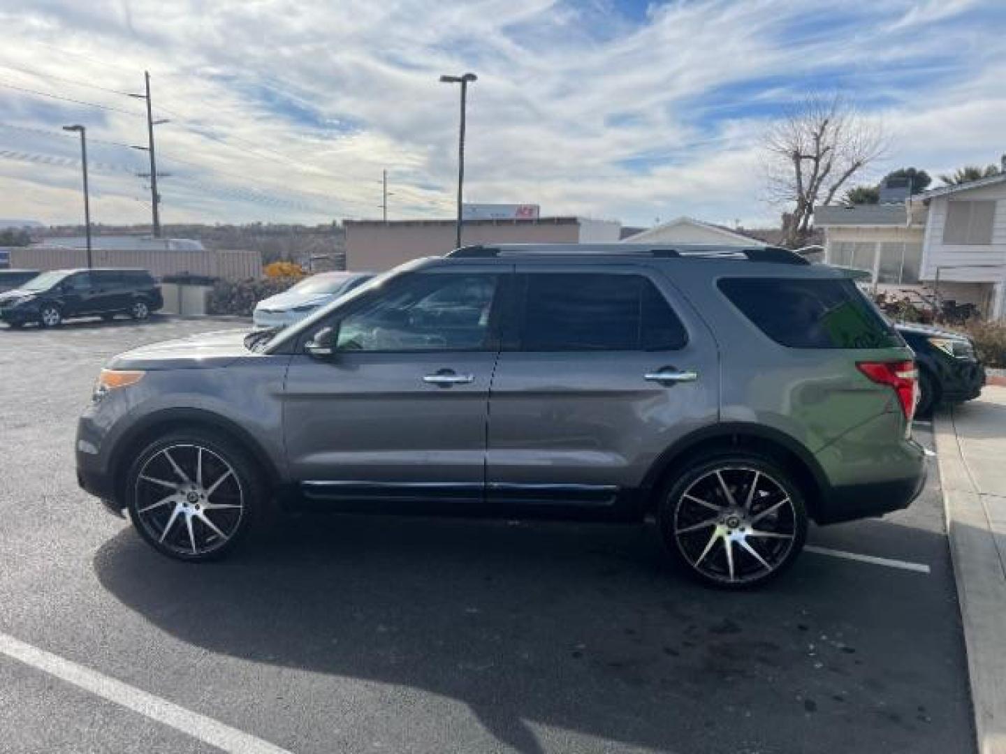 2014 Gray /Black Leather Interior Ford Explorer S (1FM5K7D82EG) with an 3.5L V6 DOHC 24V engine, 6-Speed Automatic transmission, located at 940 North Main Street, Cedar City, UT, 84720, (435) 628-0023, 37.692936, -113.061897 - We specialize in helping ALL people get the best financing available. No matter your credit score, good, bad or none we can get you an amazing rate. Had a bankruptcy, divorce, or repossessions? We give you the green light to get your credit back on the road. Low down and affordable payments that fit - Photo#3