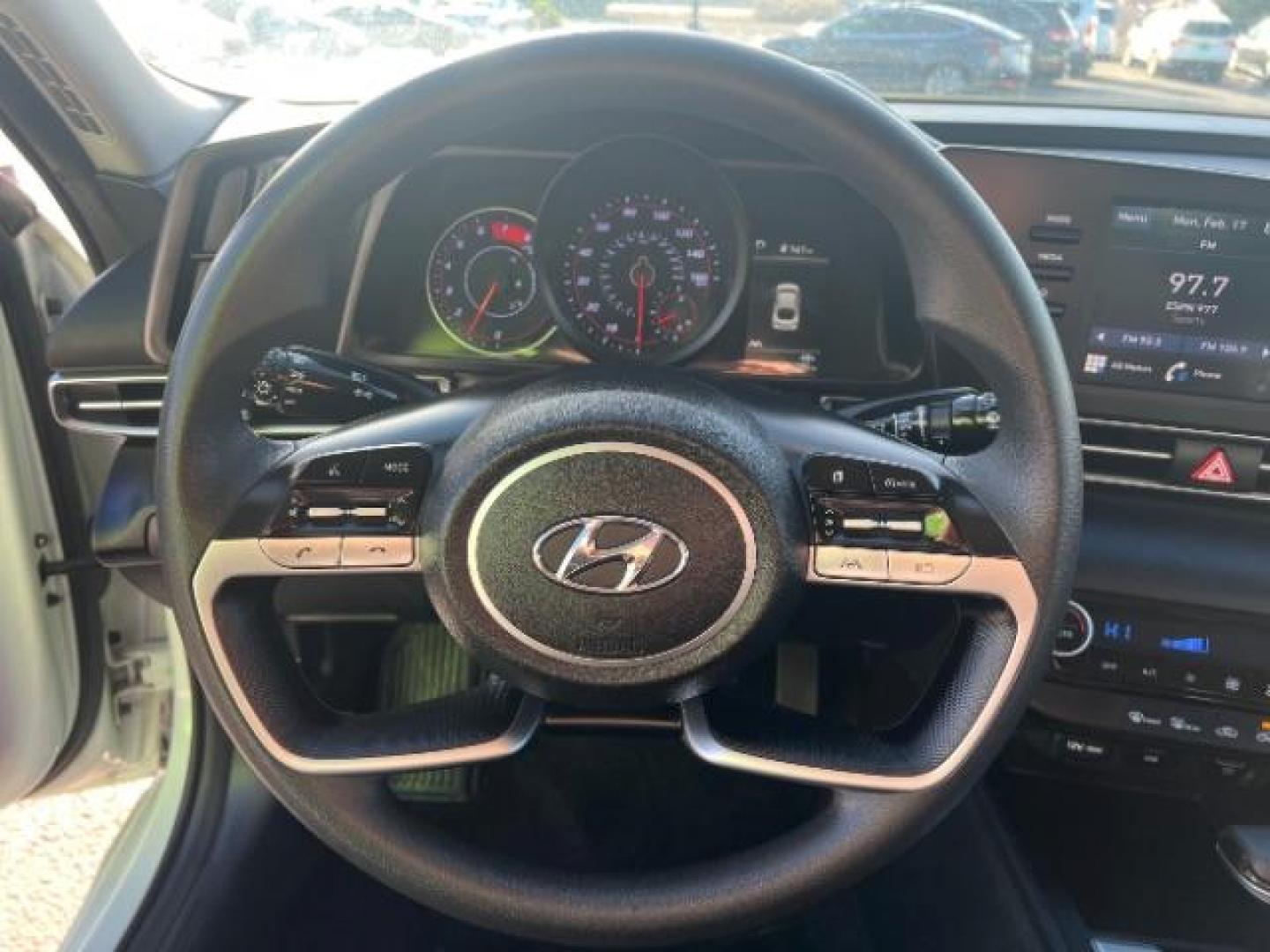 2021 Quartz White /Black Hyundai Elantra SEL (5NPLM4AG8MH) with an 2.0L L4 DOHC 16V engine, 6-Speed Automatic transmission, located at 1865 East Red Hills Pkwy, St. George, 84770, (435) 628-0023, 37.120850, -113.543640 - We specialize in helping ALL people get the best financing available. No matter your credit score, good, bad or none we can get you an amazing rate. Had a bankruptcy, divorce, or repossessions? We give you the green light to get your credit back on the road. Low down and affordable payments that fit - Photo#15