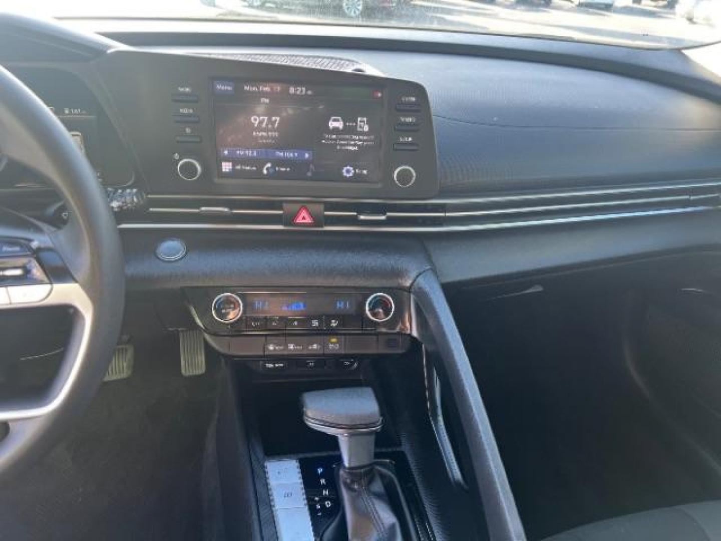 2021 Quartz White /Black Hyundai Elantra SEL (5NPLM4AG8MH) with an 2.0L L4 DOHC 16V engine, 6-Speed Automatic transmission, located at 1865 East Red Hills Pkwy, St. George, 84770, (435) 628-0023, 37.120850, -113.543640 - We specialize in helping ALL people get the best financing available. No matter your credit score, good, bad or none we can get you an amazing rate. Had a bankruptcy, divorce, or repossessions? We give you the green light to get your credit back on the road. Low down and affordable payments that fit - Photo#17