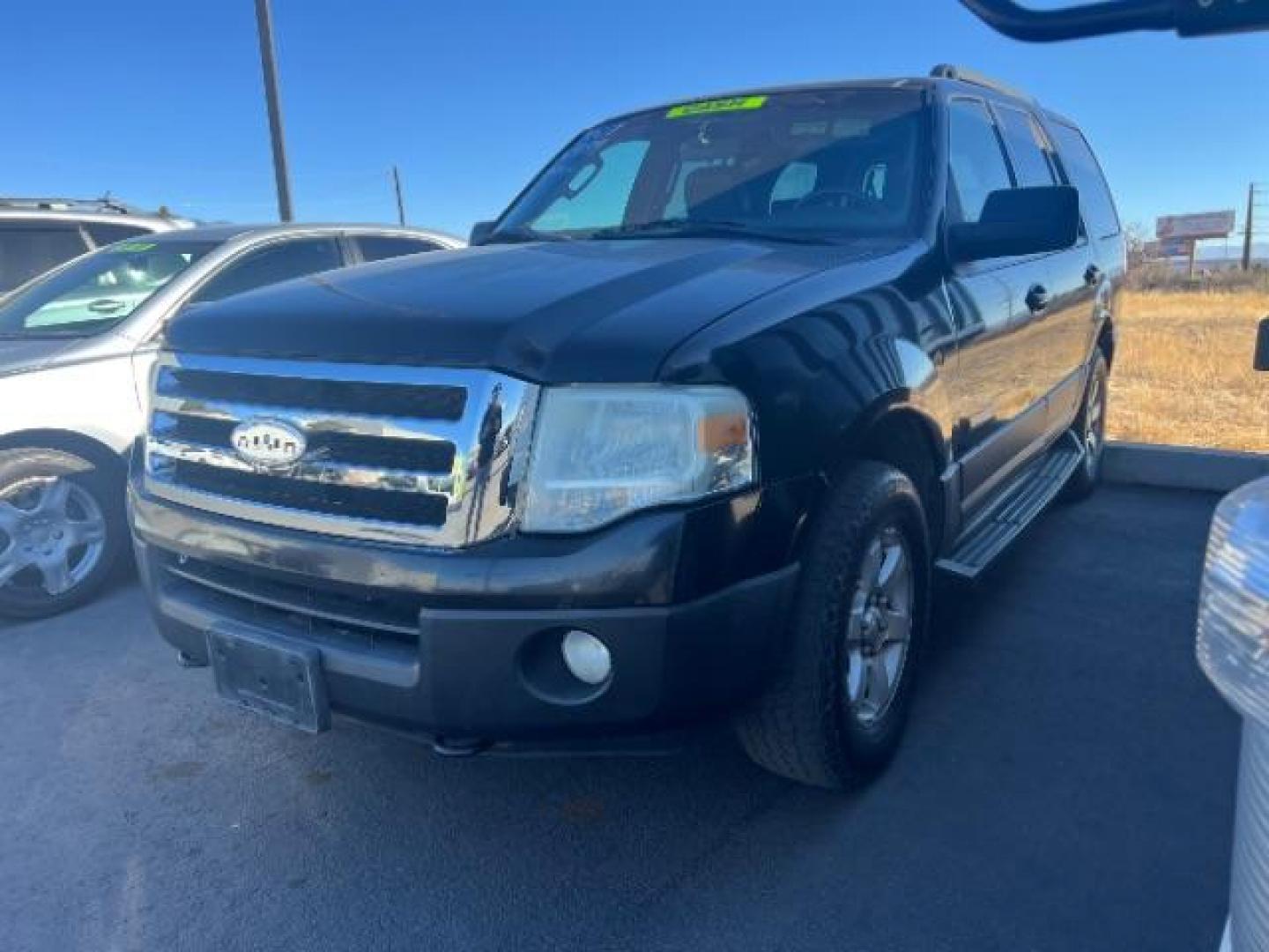 2007 Black /Stone Cloth Interior Ford Expedition XLT 4WD (1FMFU16517L) with an 5.4L V8 SOHC 16V engine, 6-Speed Automatic transmission, located at 1865 East Red Hills Pkwy, St. George, 84770, (435) 628-0023, 37.120850, -113.543640 - This vehicle is a Mechanic Special. This means it will need some love. Runs a drives fine but has body damage, leaks or other mechanical issues. It did NOT pass our 50 point inspection. Get a great deal on a less than perfect car. These cars do NOT qualify for our in house financing. Cash and carry, - Photo#2